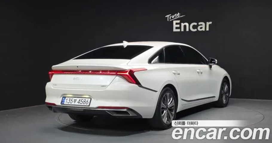 Kia K8 