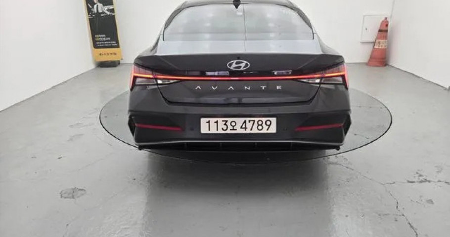 Hyundai Avante (Elantra) 