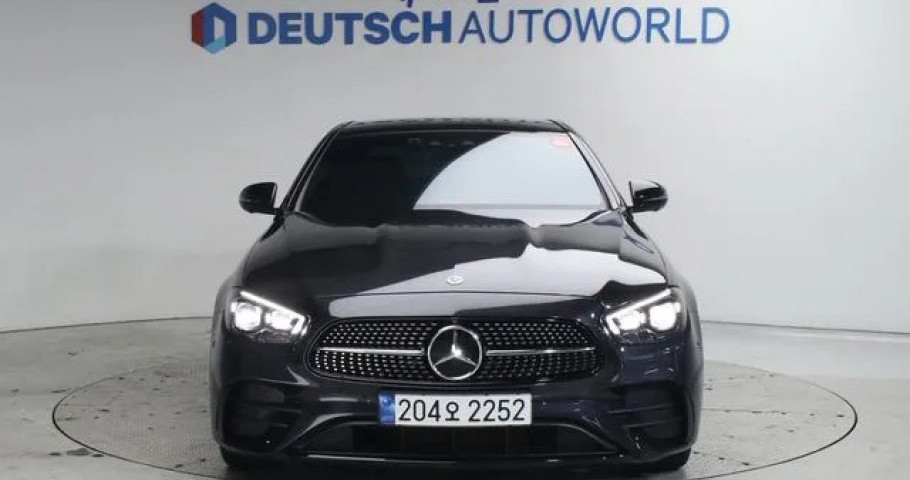 Mercedes-Benz E-Class 