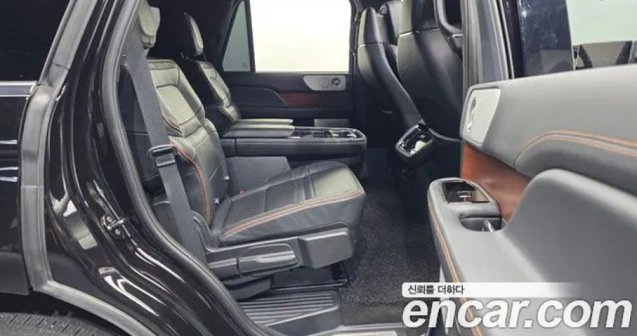 Lincoln Navigator 