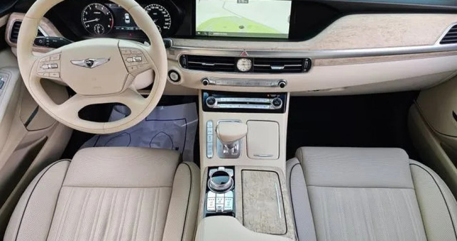 Genesis G90 