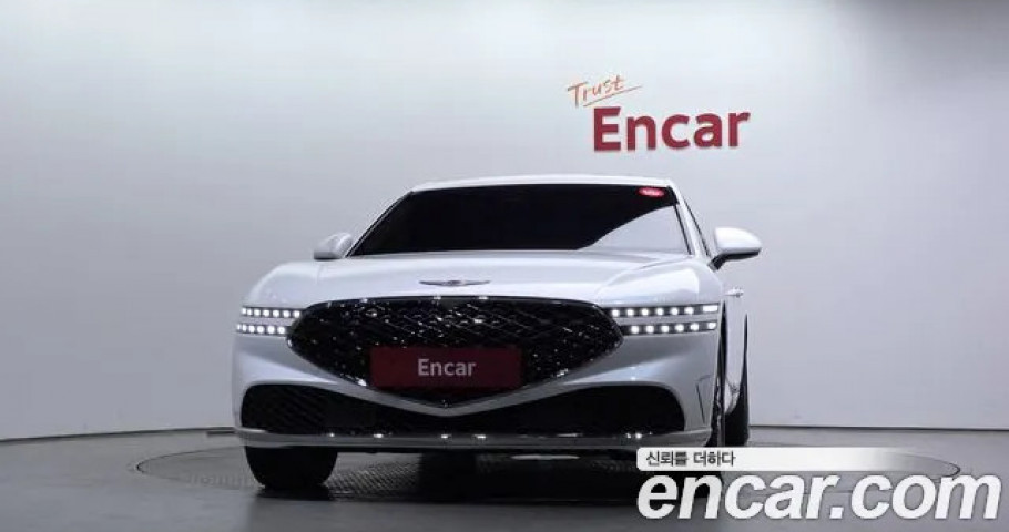 Genesis G90 