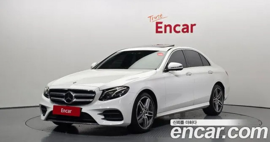 Mercedes-Benz E-Class 