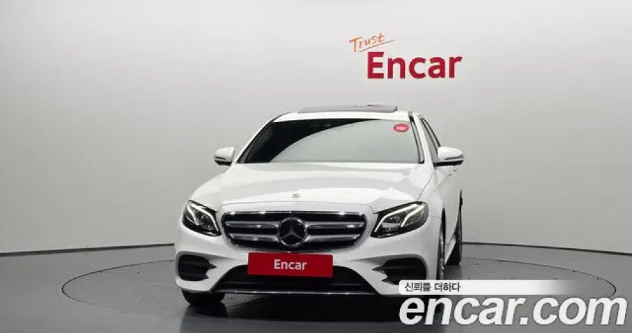 Mercedes-Benz E-Class 
