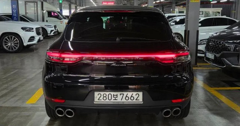 Porsche Macan 
