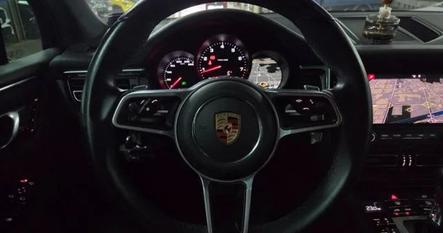 Porsche Macan 