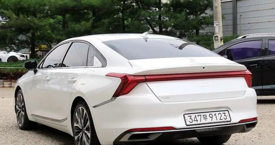 Kia K8 