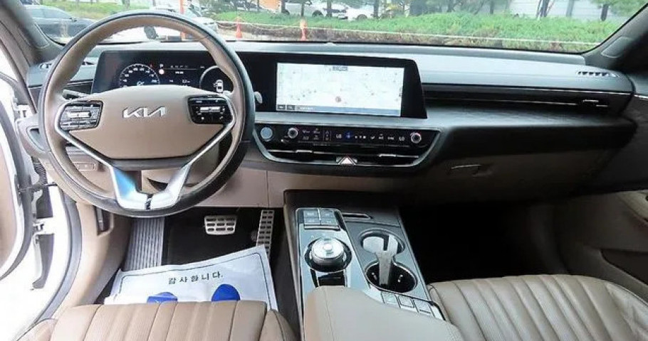 Kia K8 