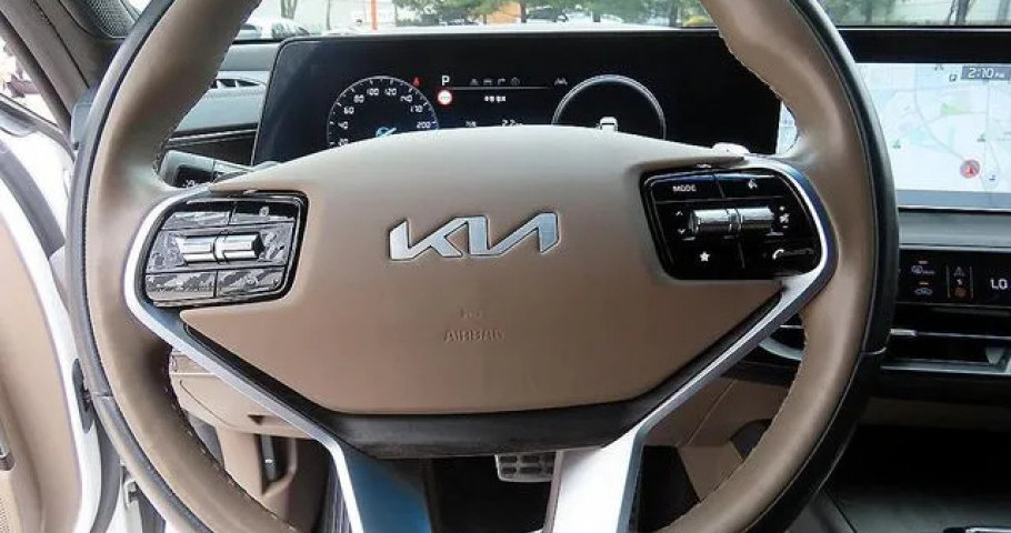 Kia K8 
