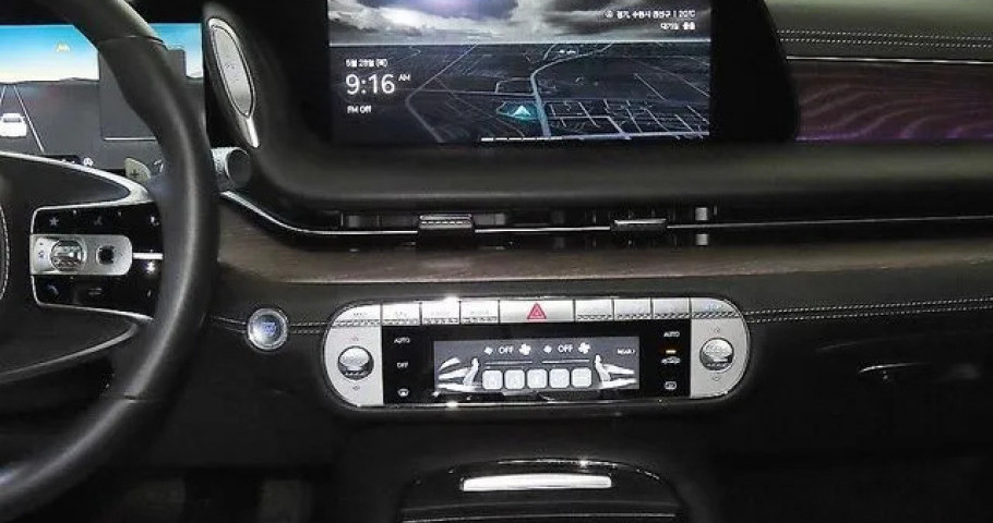 Genesis G90 