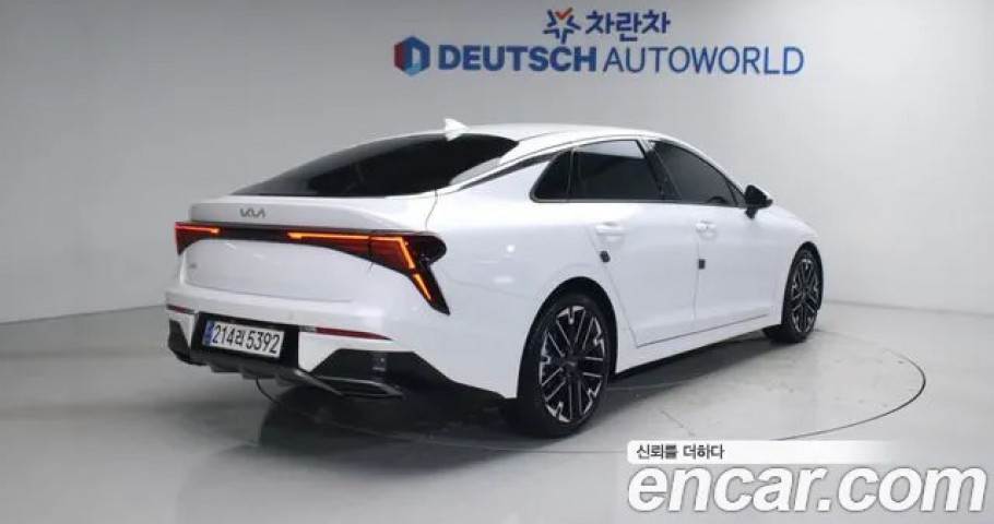 Kia K5 