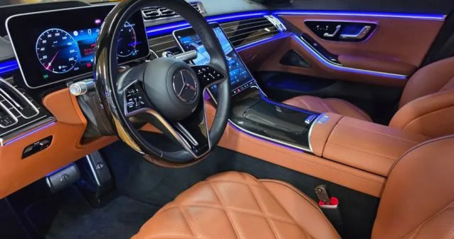 Mercedes-Benz S-Class 