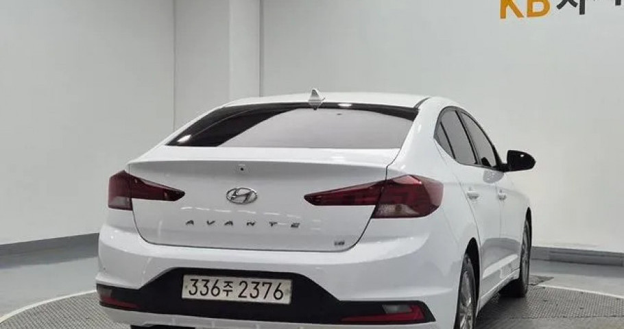 Hyundai Avante (Elantra) 