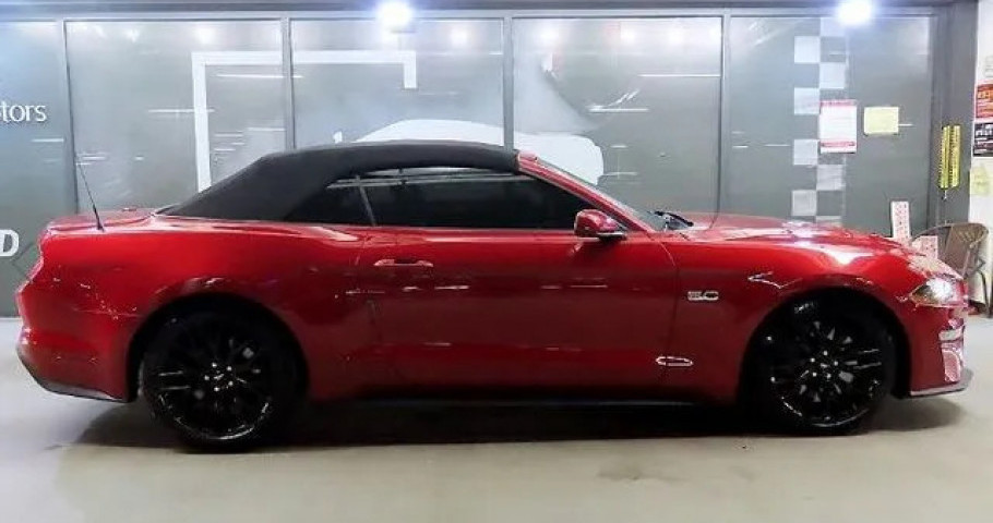 Ford Mustang 
