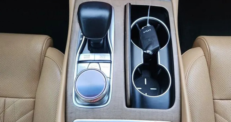 Kia K9 