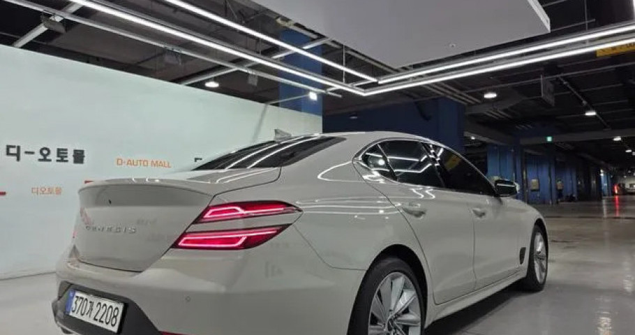 Genesis G70 