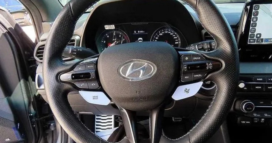 Hyundai Veloster 