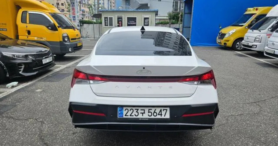 Hyundai Avante (Elantra) 
