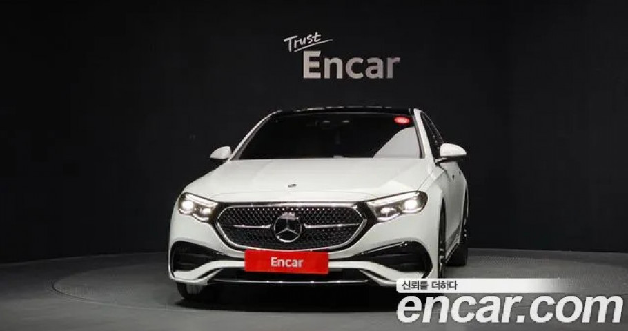 Mercedes-Benz E-Class 