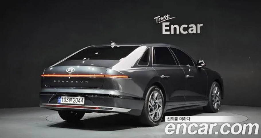 Hyundai Grandeur 