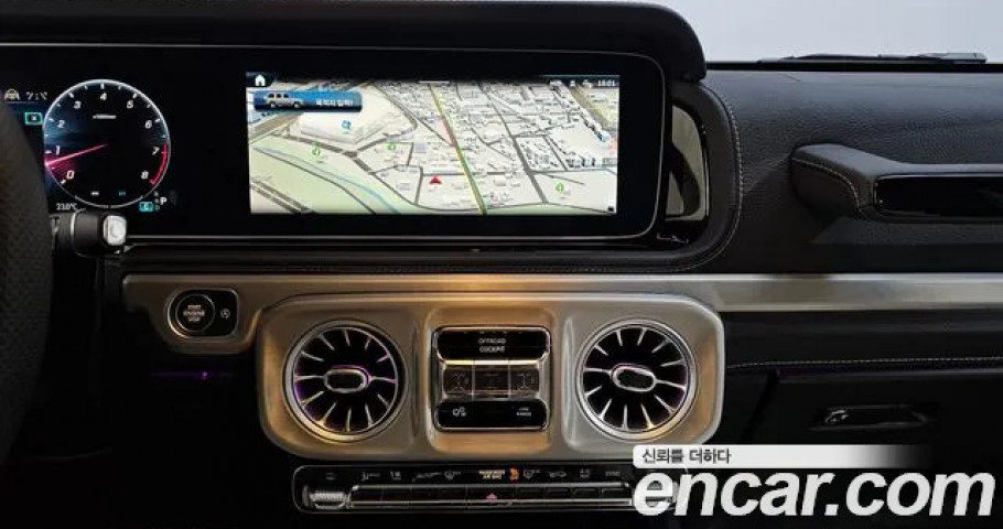 Mercedes-Benz G-Class 