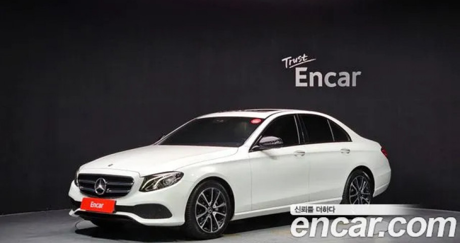 Mercedes-Benz E-Class 