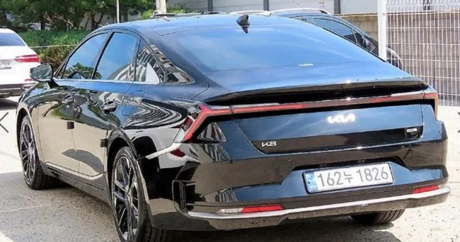 Kia K8 