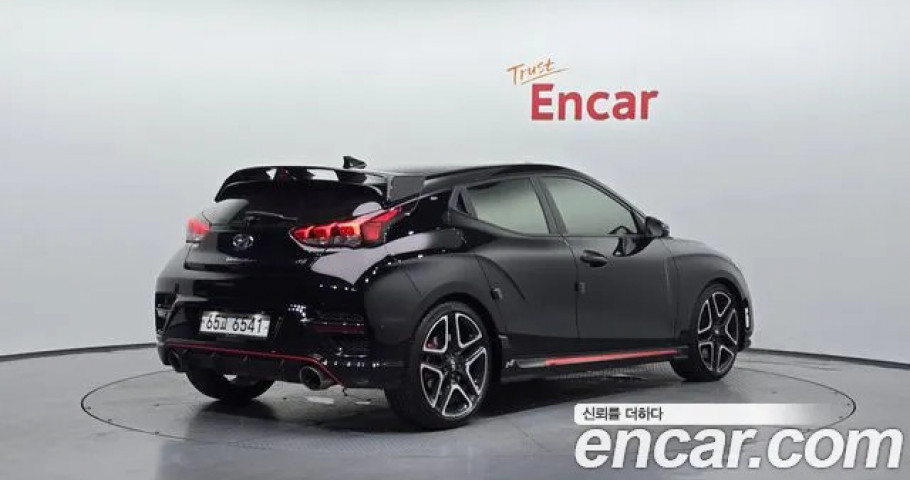 Hyundai Veloster 