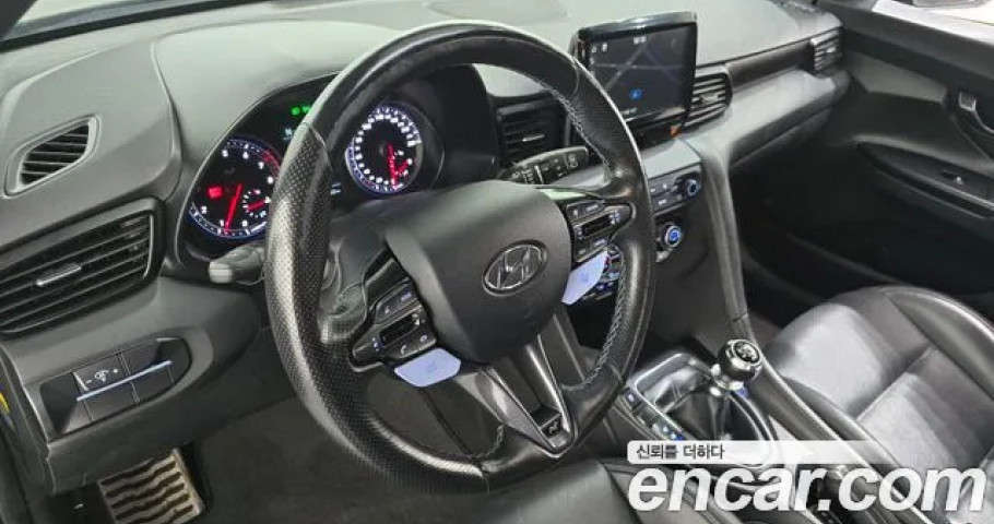 Hyundai Veloster 