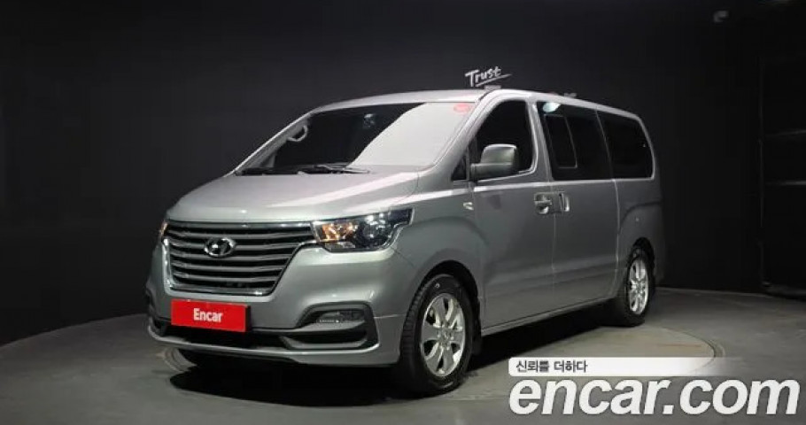 Hyundai Starex 