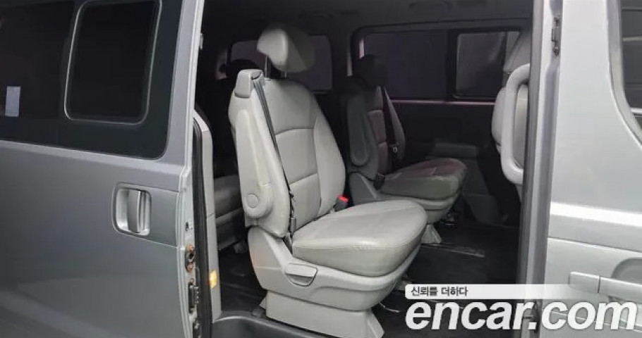 Hyundai Starex 