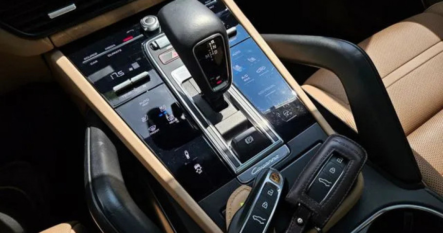 Porsche Cayenne 