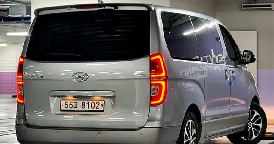 Hyundai Starex 