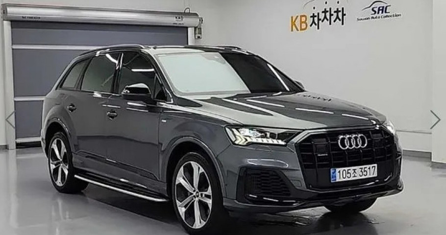 Audi Q7 