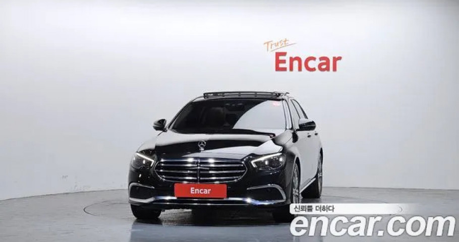 Mercedes-Benz E-Class 