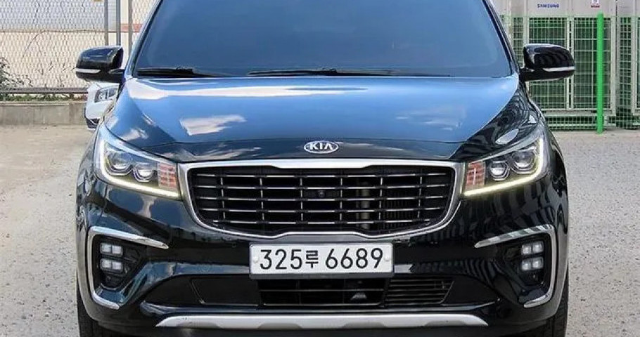 Kia Carnival 