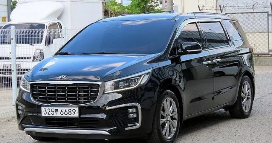 Kia Carnival 