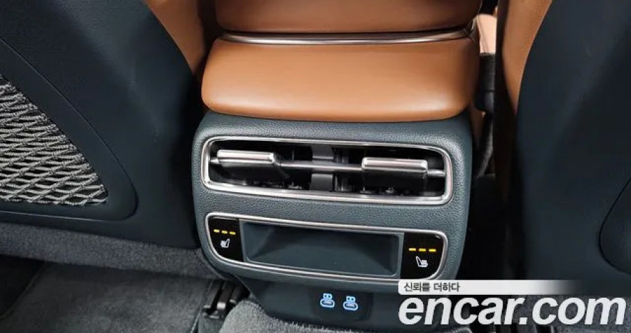 Genesis Gv70 