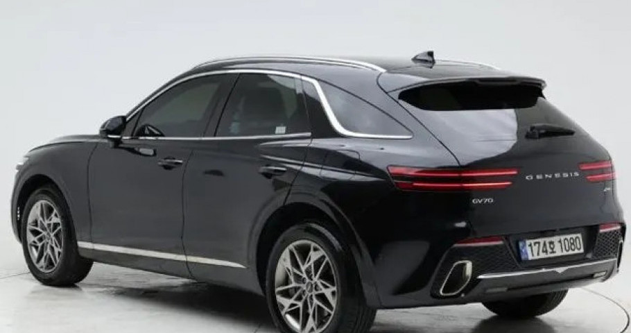 Genesis Gv70 