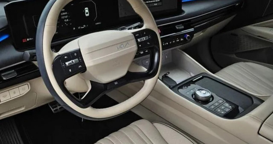Kia K8 