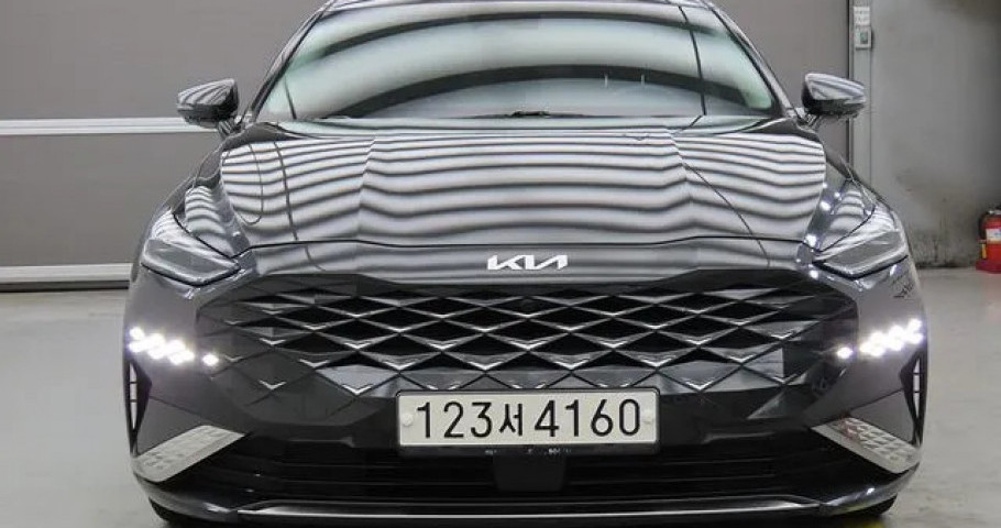 Kia K8 