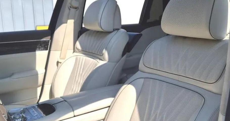 Genesis G90 