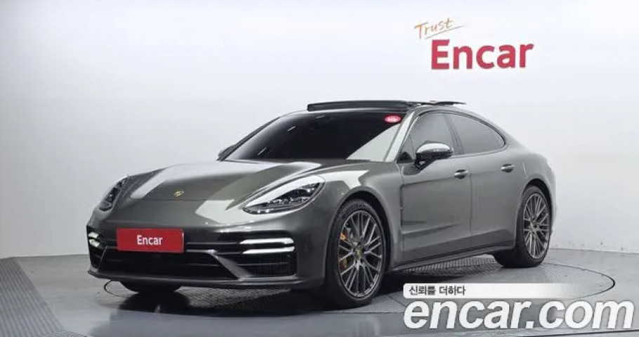 Porsche Panamera 