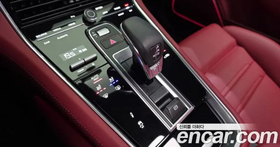 Porsche Panamera 