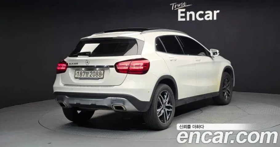 Mercedes-Benz Gla-Class 