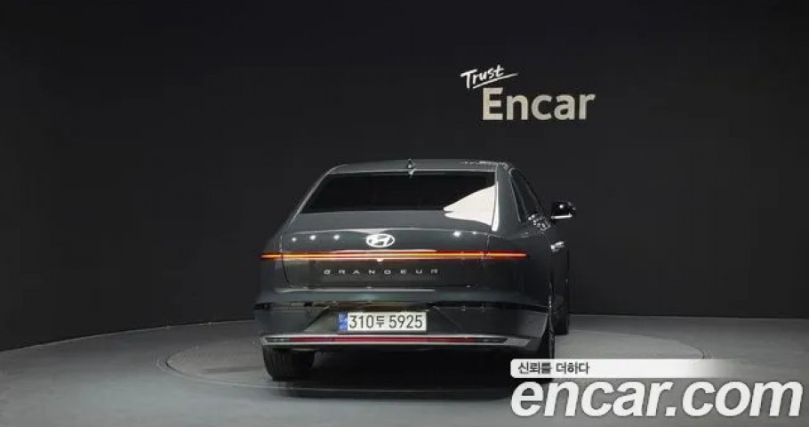 Hyundai Grandeur 