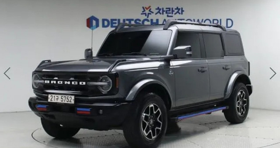 Ford Bronco 