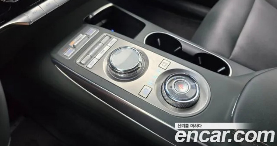 Genesis Gv70 