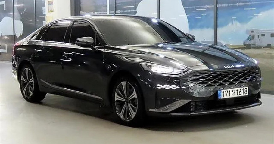 Kia K8 