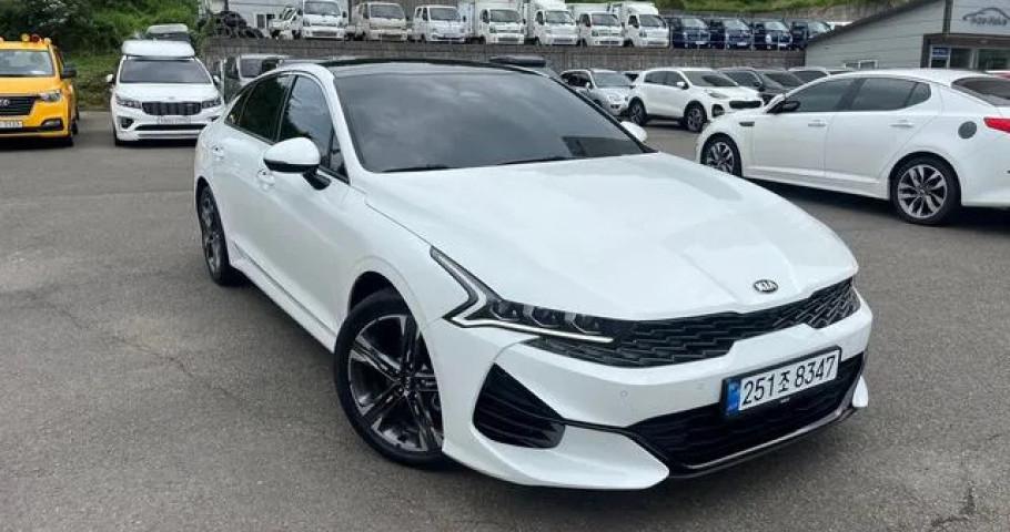 Kia K5 